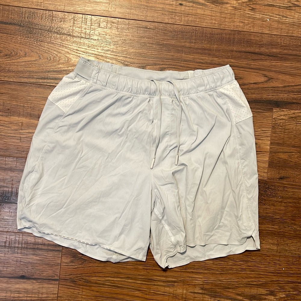 Lululemon Running Shorts 6” Lined